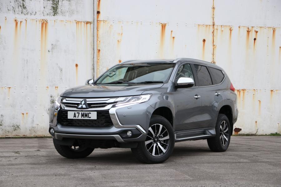  Mitsubishi Shogun Sport 2018 года  (UK) (фото 1 из 10)